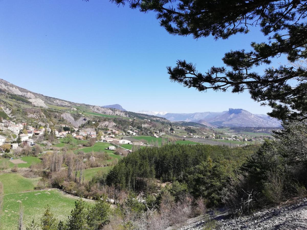 Le Petit Nid Douillet Bed and Breakfast Trescléoux Εξωτερικό φωτογραφία
